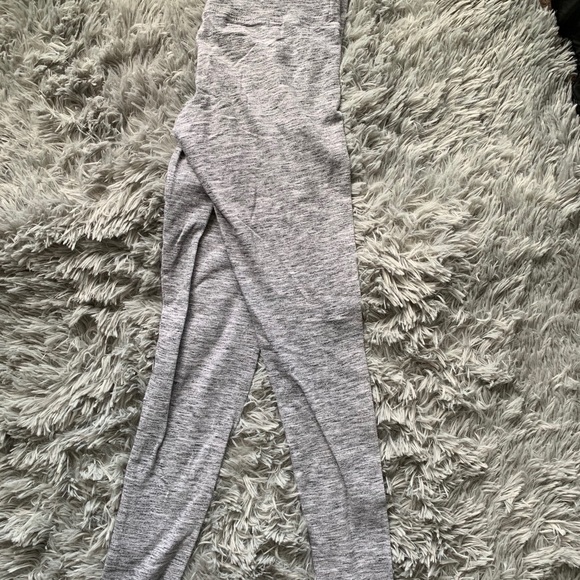 TNA Capris - Picture 3 of 4